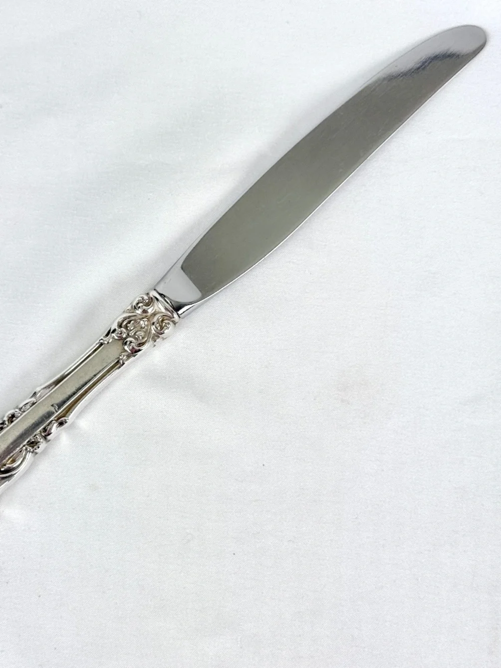 Vintage Grand Renaissance Sterling Silver Dinner Knife 9 inch Reed and Barton